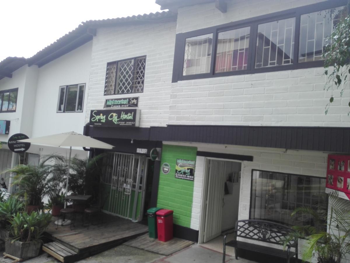 Spring City Hostel 메딜린 외부 사진