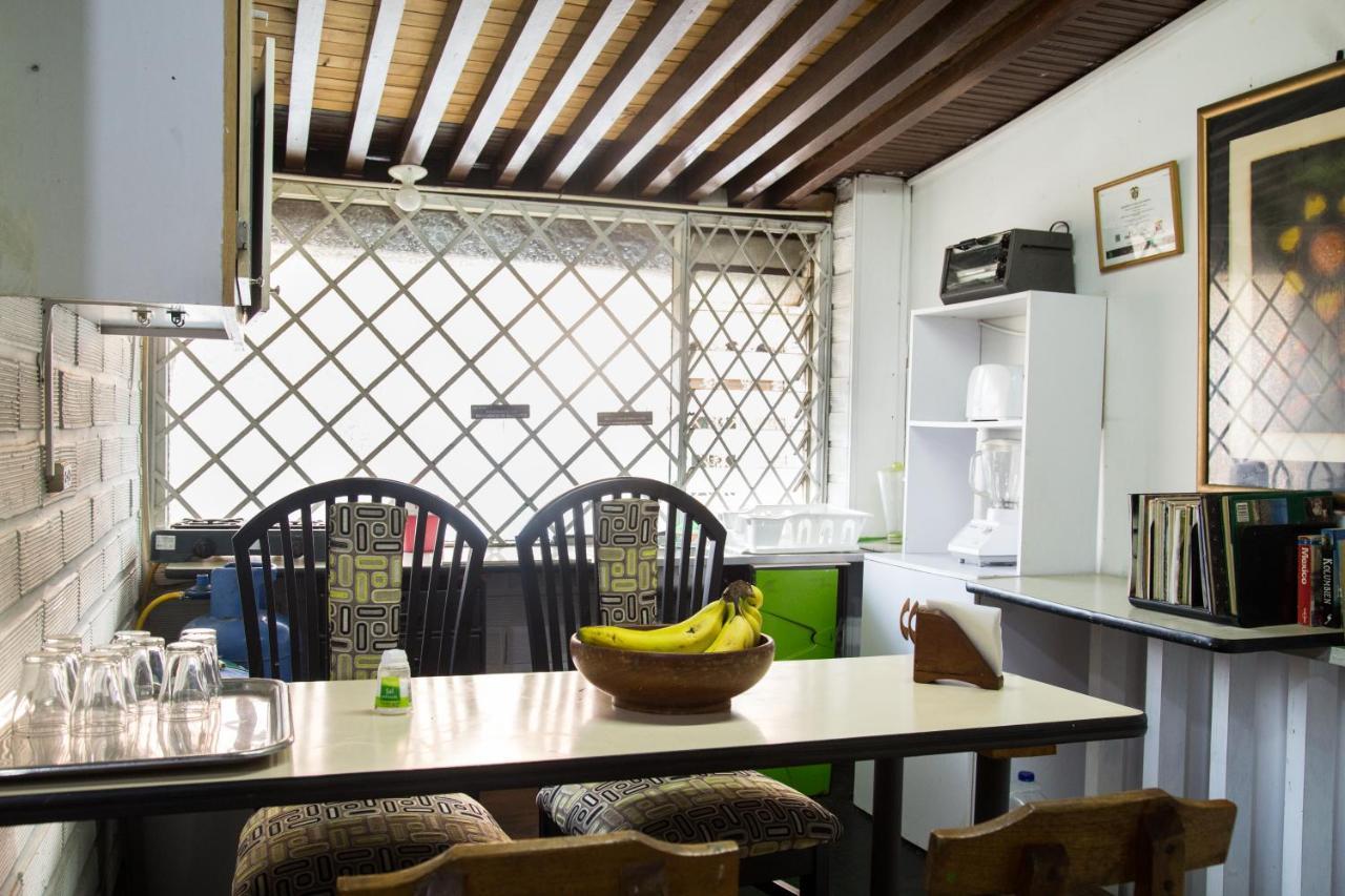 Spring City Hostel 메딜린 외부 사진