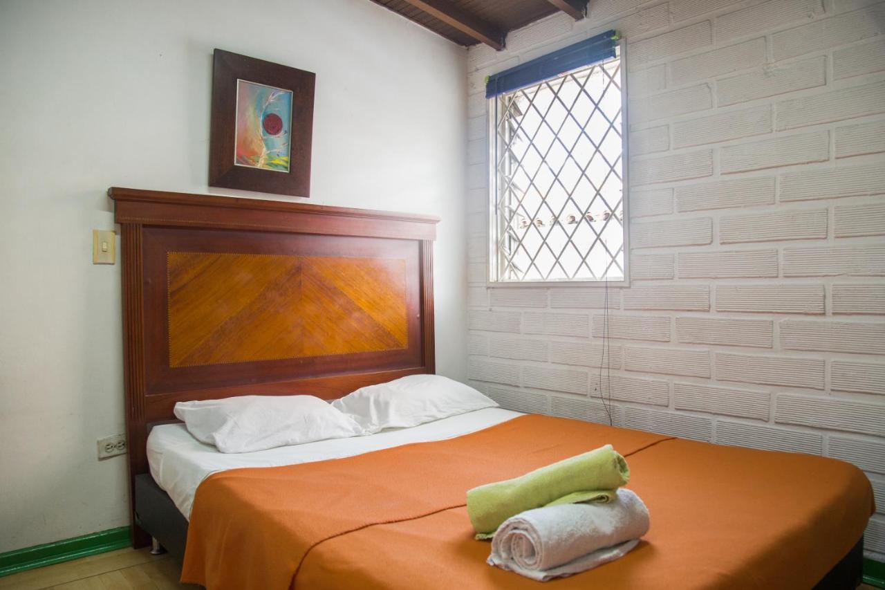 Spring City Hostel 메딜린 외부 사진